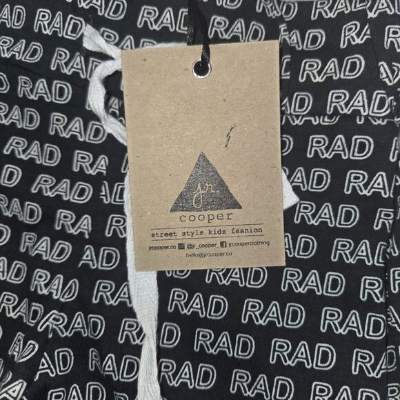 Jr. Cooper Kids Size 3 "Rad" Print Black & White Shorts 4156 - Picture 5 of 6